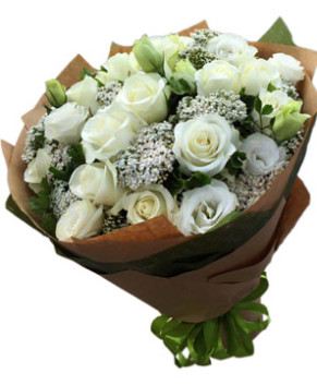 Bó hoa hồng trắng tinh khôi HT159