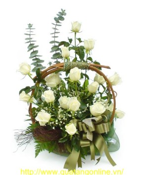 Giỏ hoa hồng trắng HT084